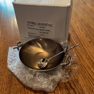 🌷INSPIRED GENERATIONS SERVING BOWL WITH SPOON